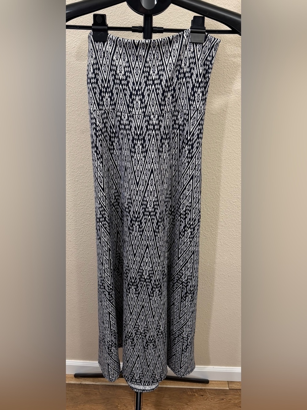LuLaRoe Black & White Geometric Diamond Maxi Skirt | Boho Chic Festival | XXS